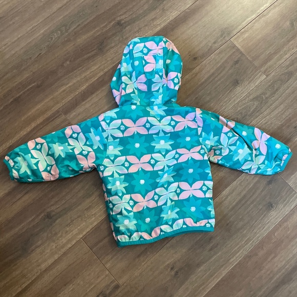 2/$20 Columbia fleece lined wind jacket - Picture 2 of 7